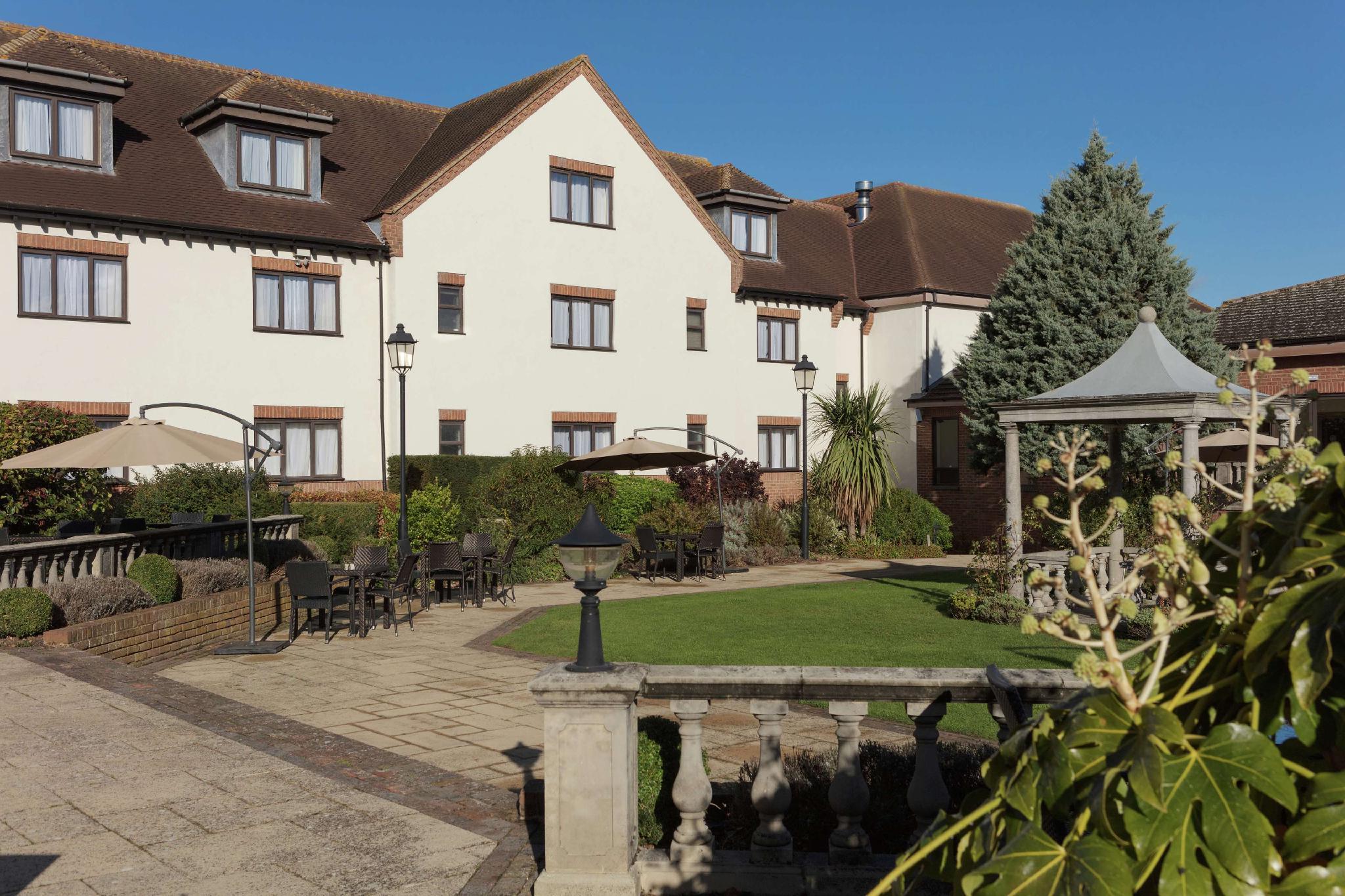 Ngoại cảnh khách sạn