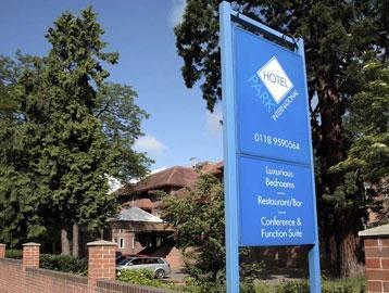 Ngoại cảnh khách sạn