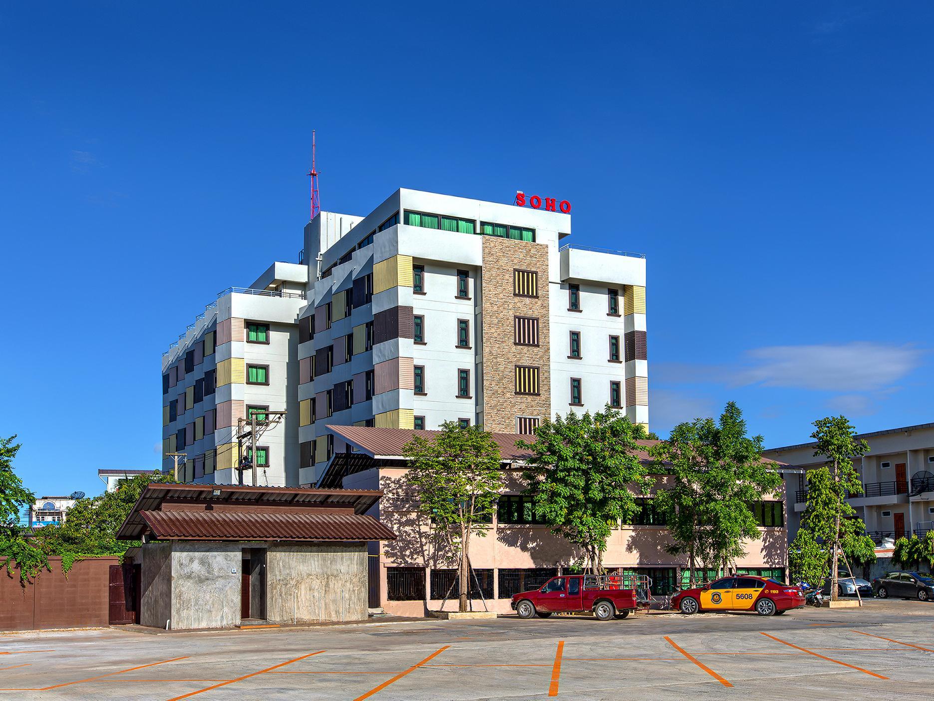 Ngoại cảnh khách sạn