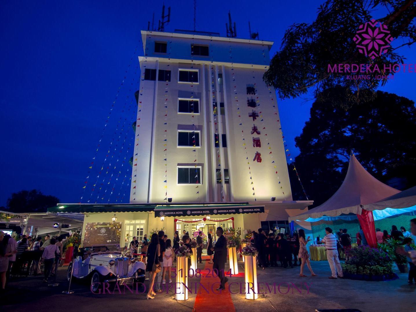 Ngoại cảnh khách sạn