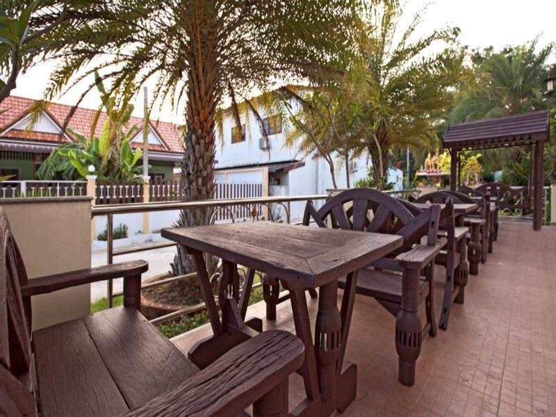 Ngoại cảnh khách sạn