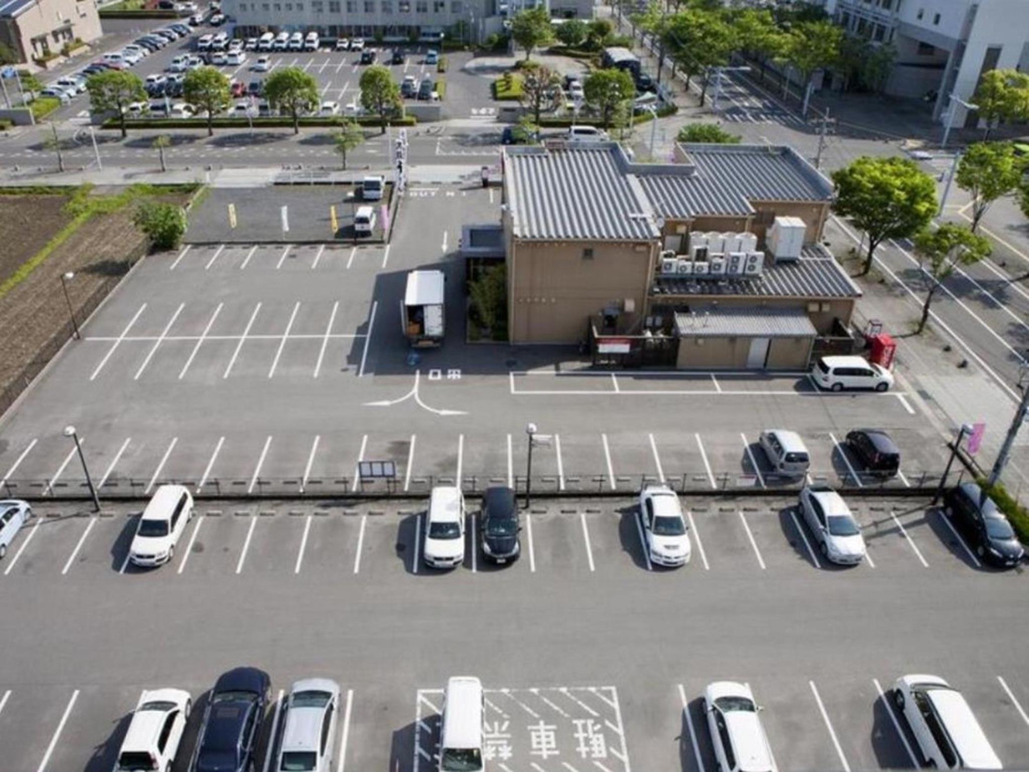 Khu vực xung quanh