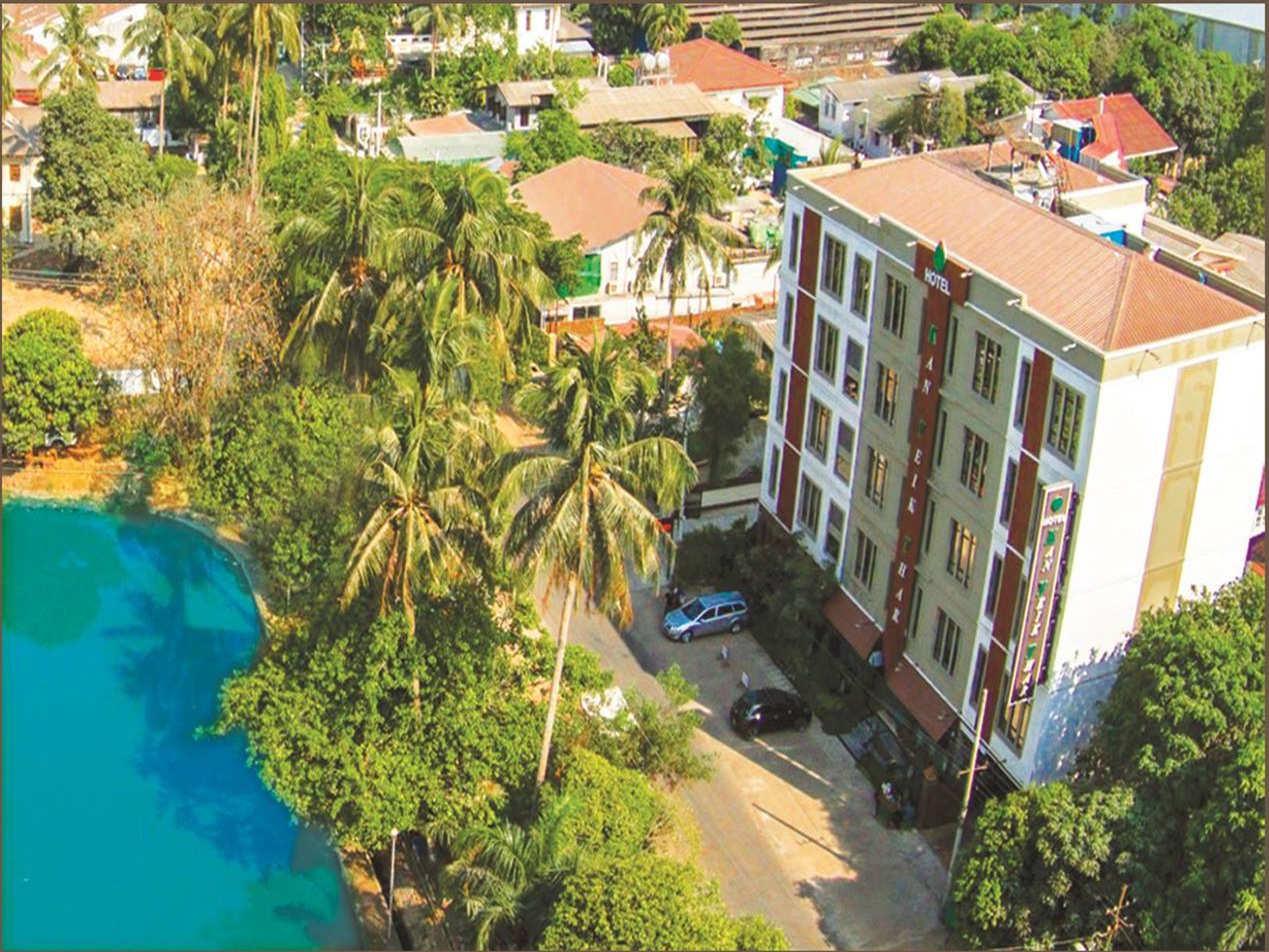 Ngoại cảnh khách sạn