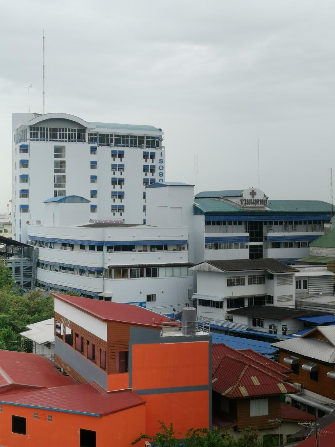 Khu vực xung quanh