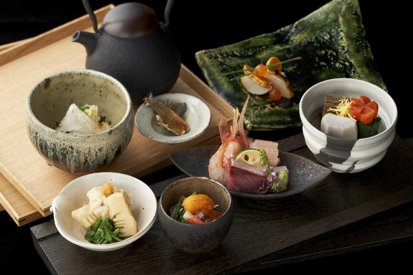 Đồ ăn và thức uống