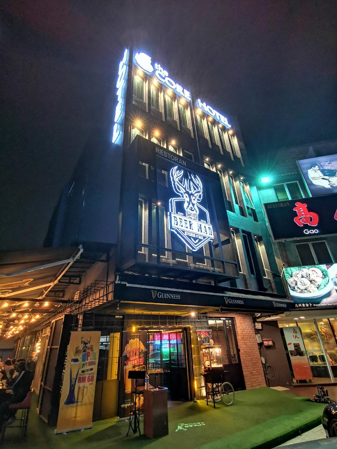 Ngoại cảnh khách sạn