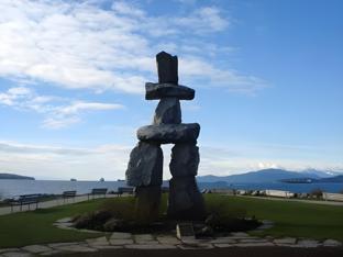 Khu vực xung quanh