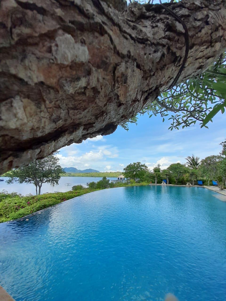 Ngoại cảnh khách sạn