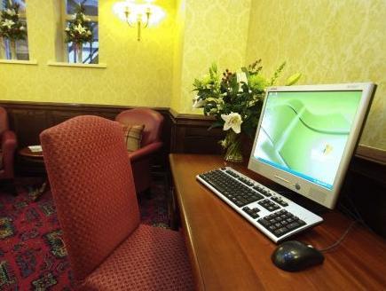 Trung tâm hội nghị