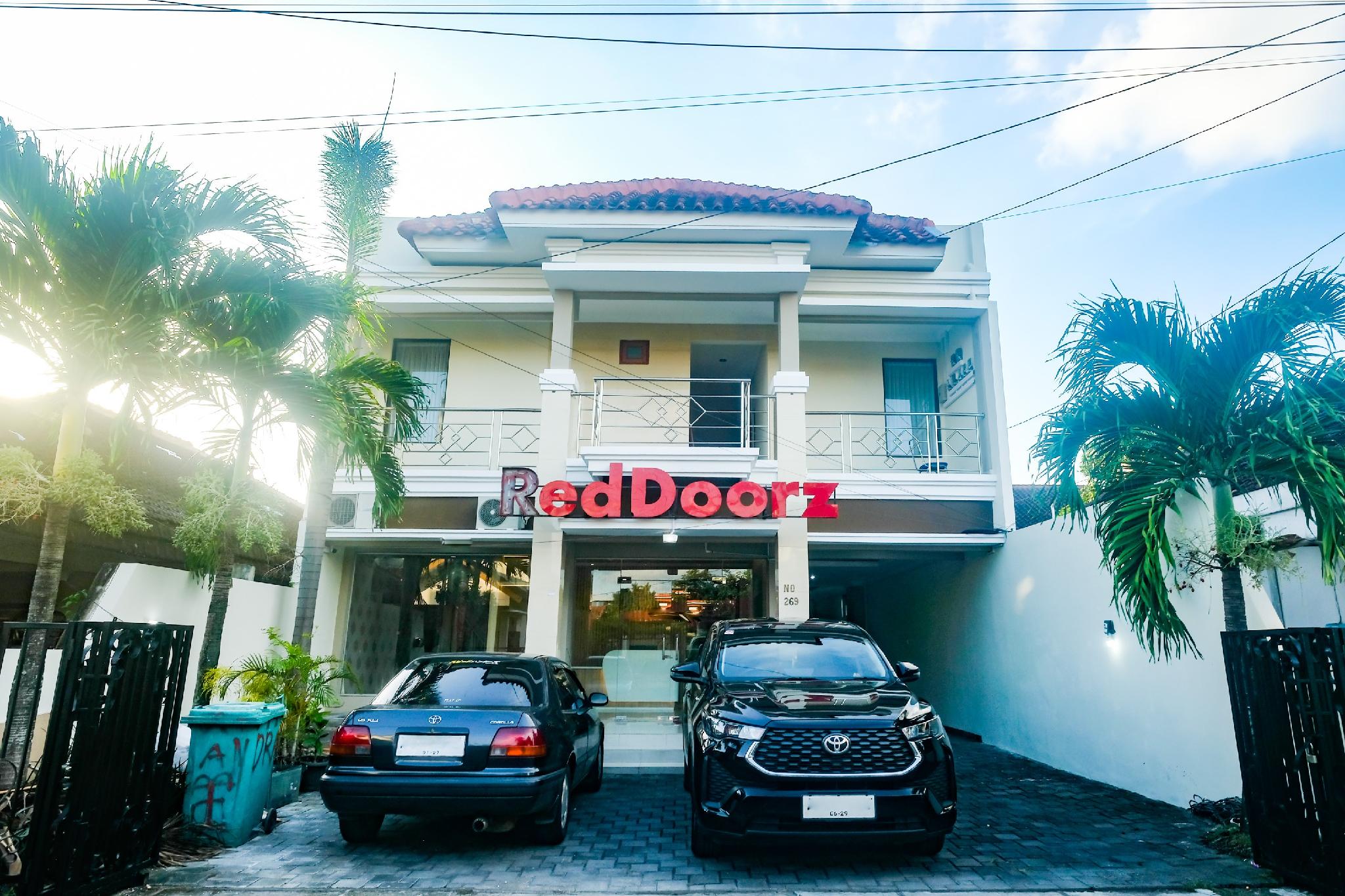 Ngoại cảnh khách sạn