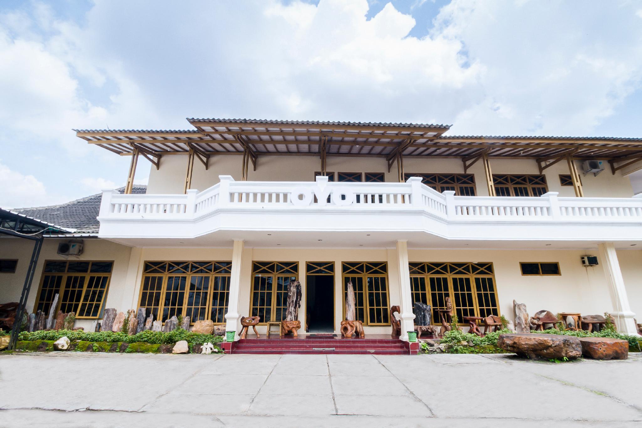 Ngoại cảnh khách sạn