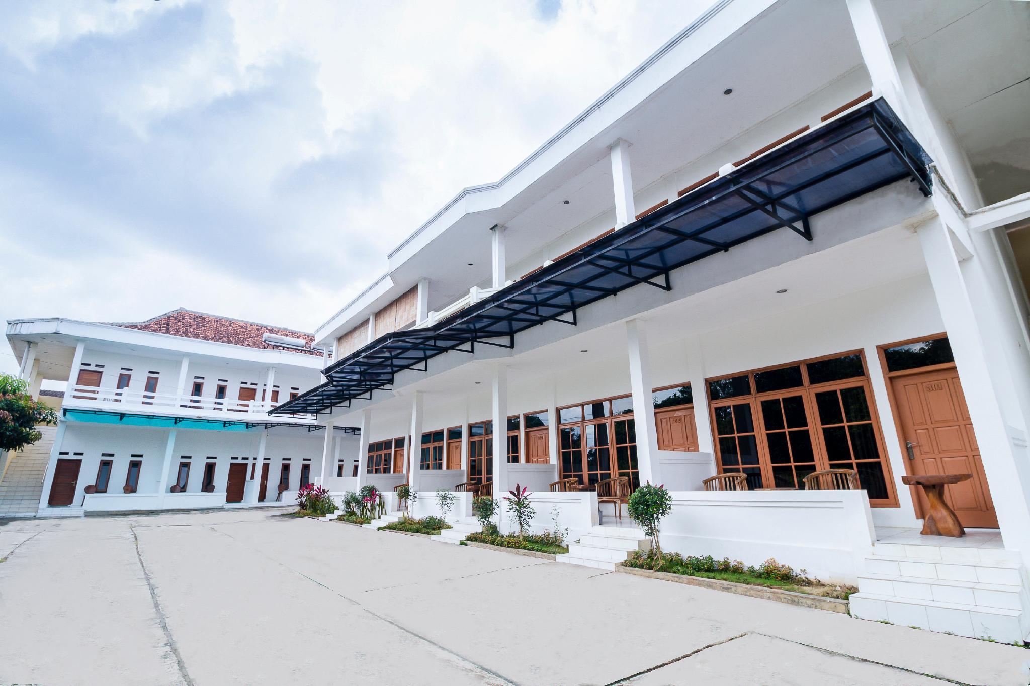 Ngoại cảnh khách sạn