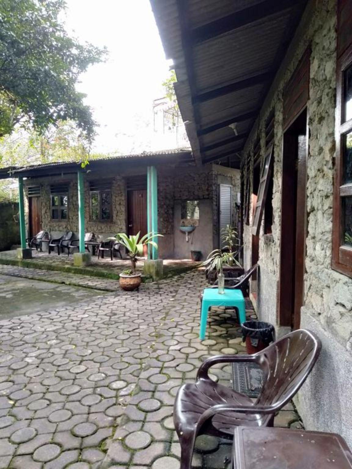 Ngoại cảnh khách sạn