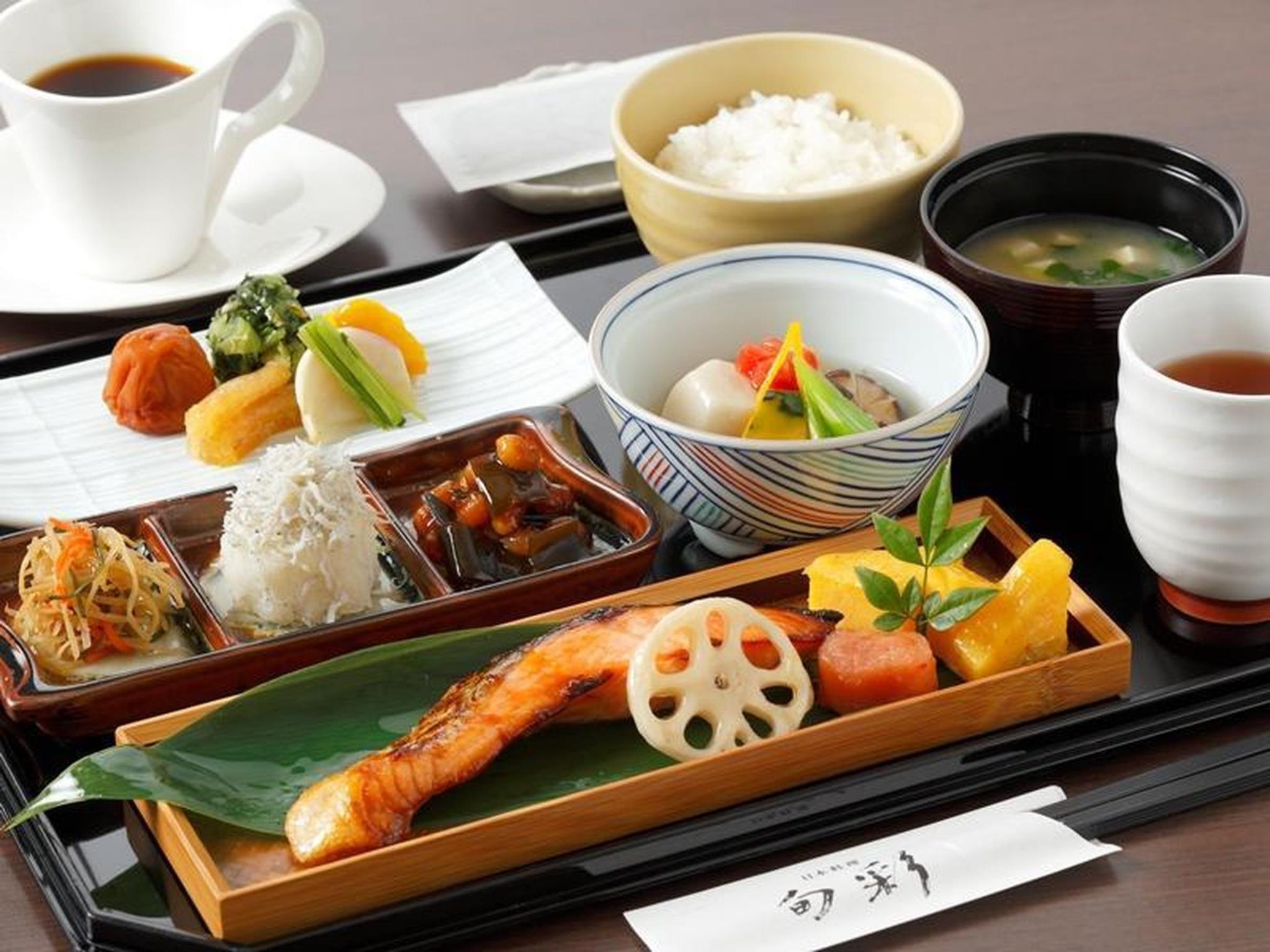 Đồ ăn và thức uống