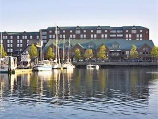 Ngoại cảnh khách sạn