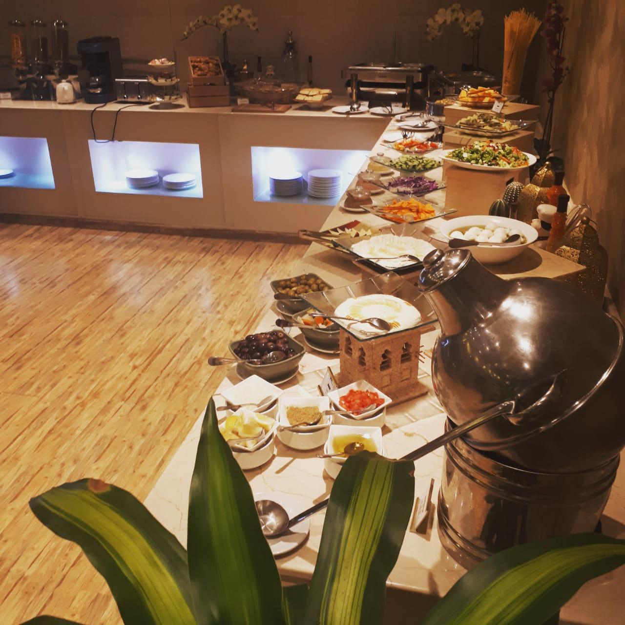 Đồ ăn và thức uống