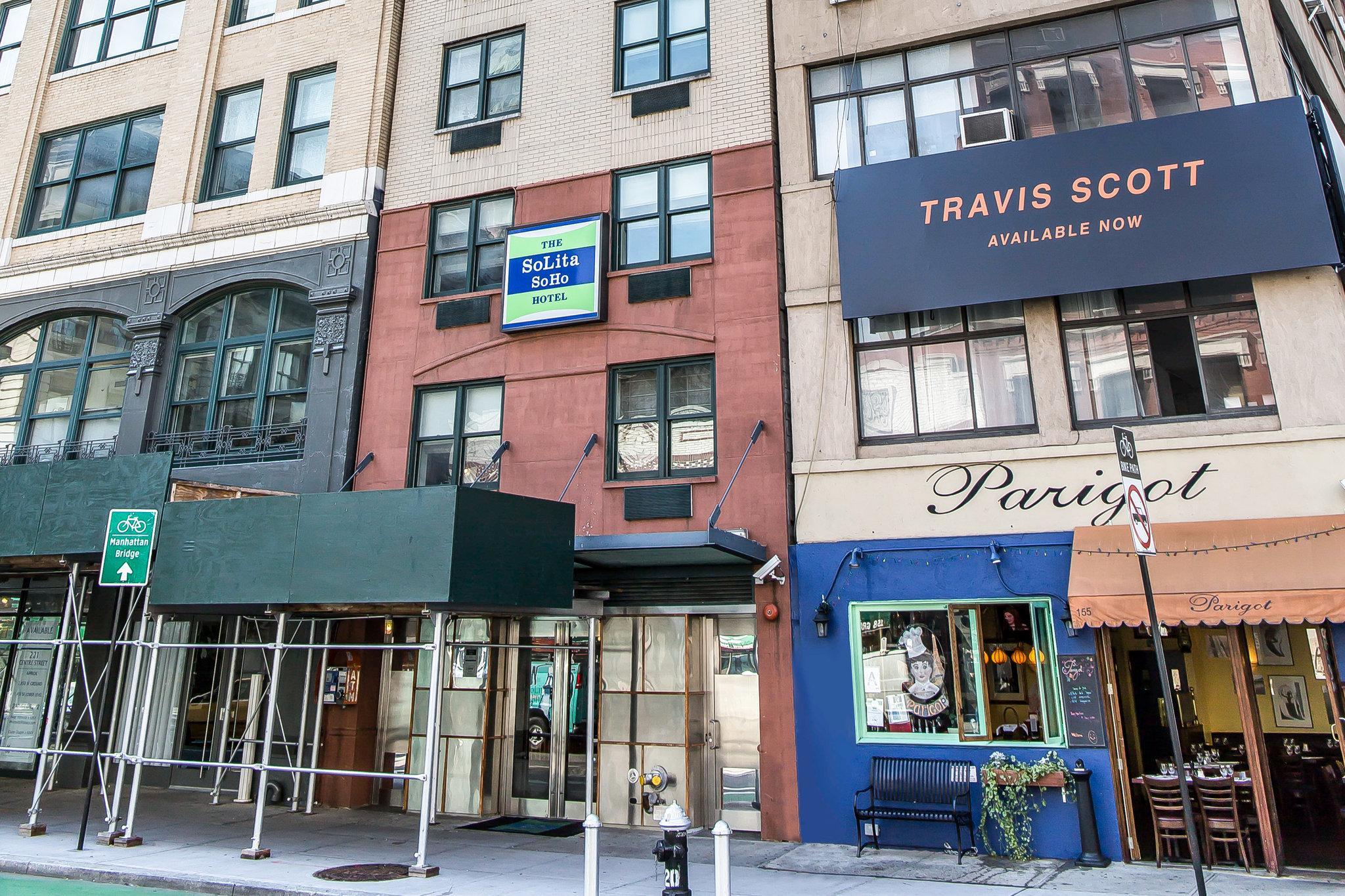 Ngoại cảnh khách sạn