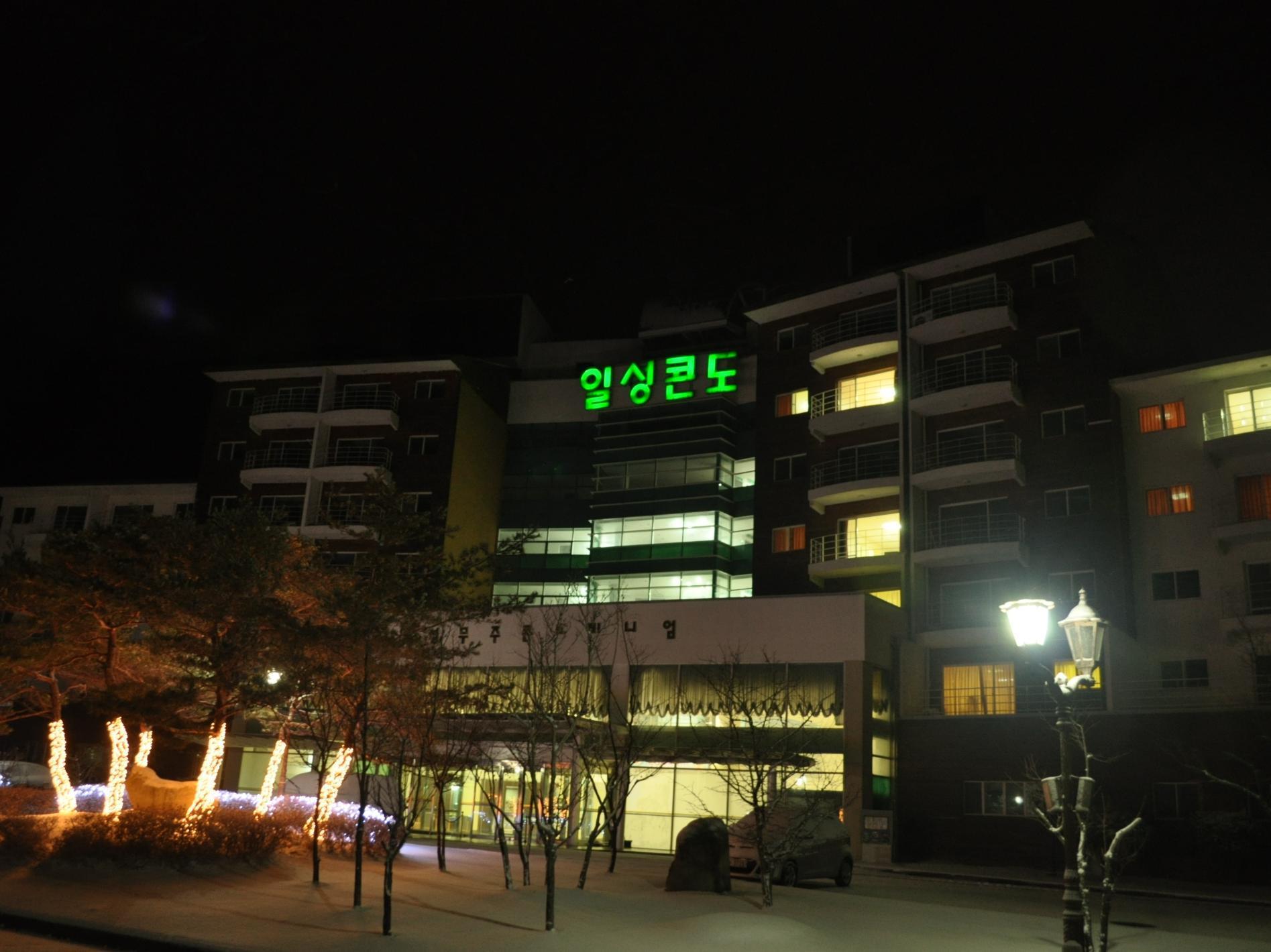 Ngoại cảnh khách sạn