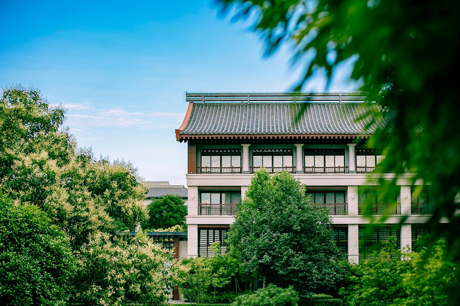 Ngoại cảnh khách sạn