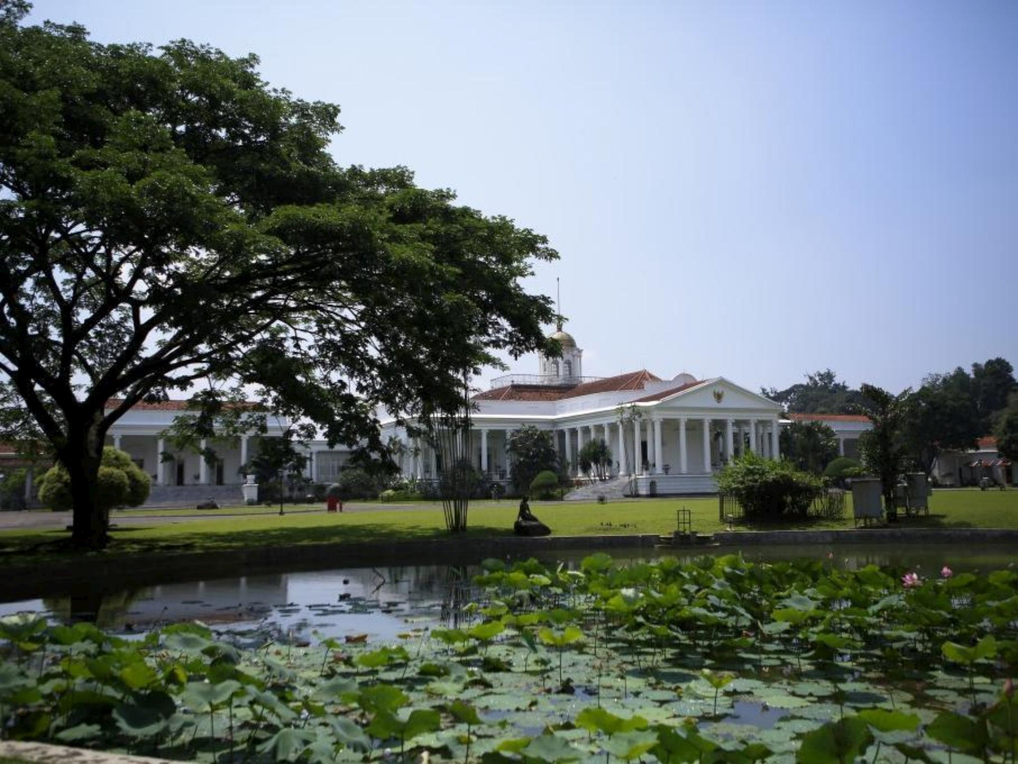 Nơi tham quan gần đây