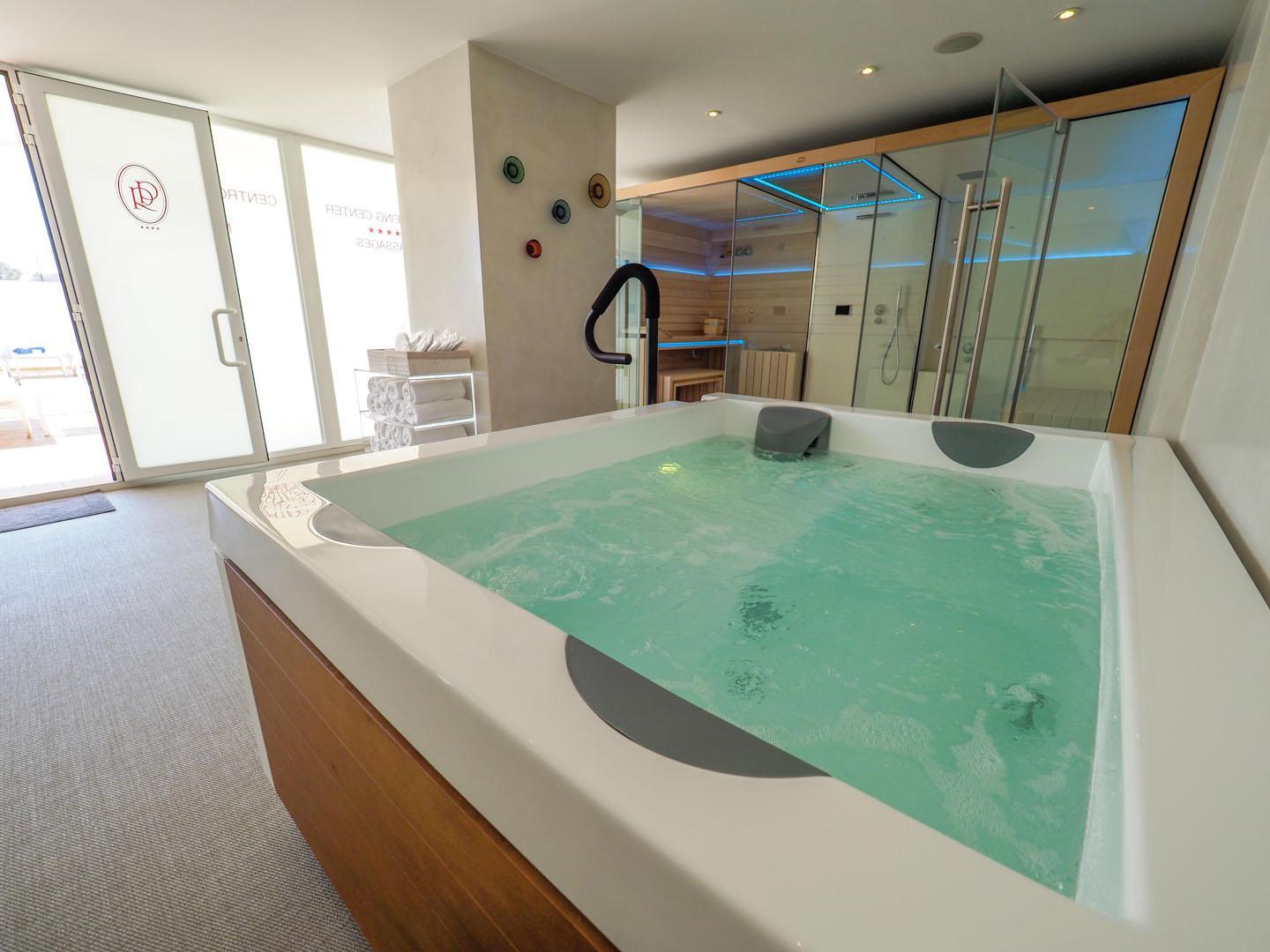 Bồn tắm nước nóng