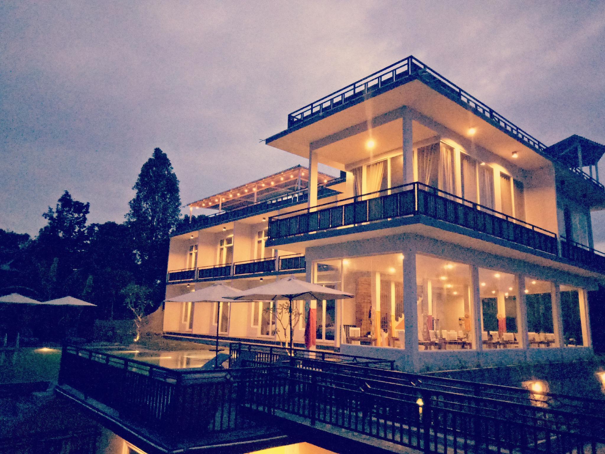 Ngoại cảnh khách sạn