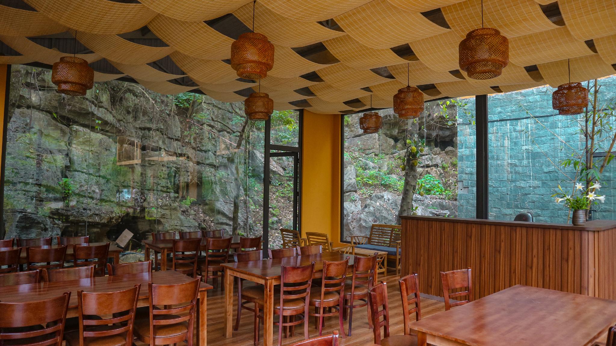 Đồ ăn và thức uống