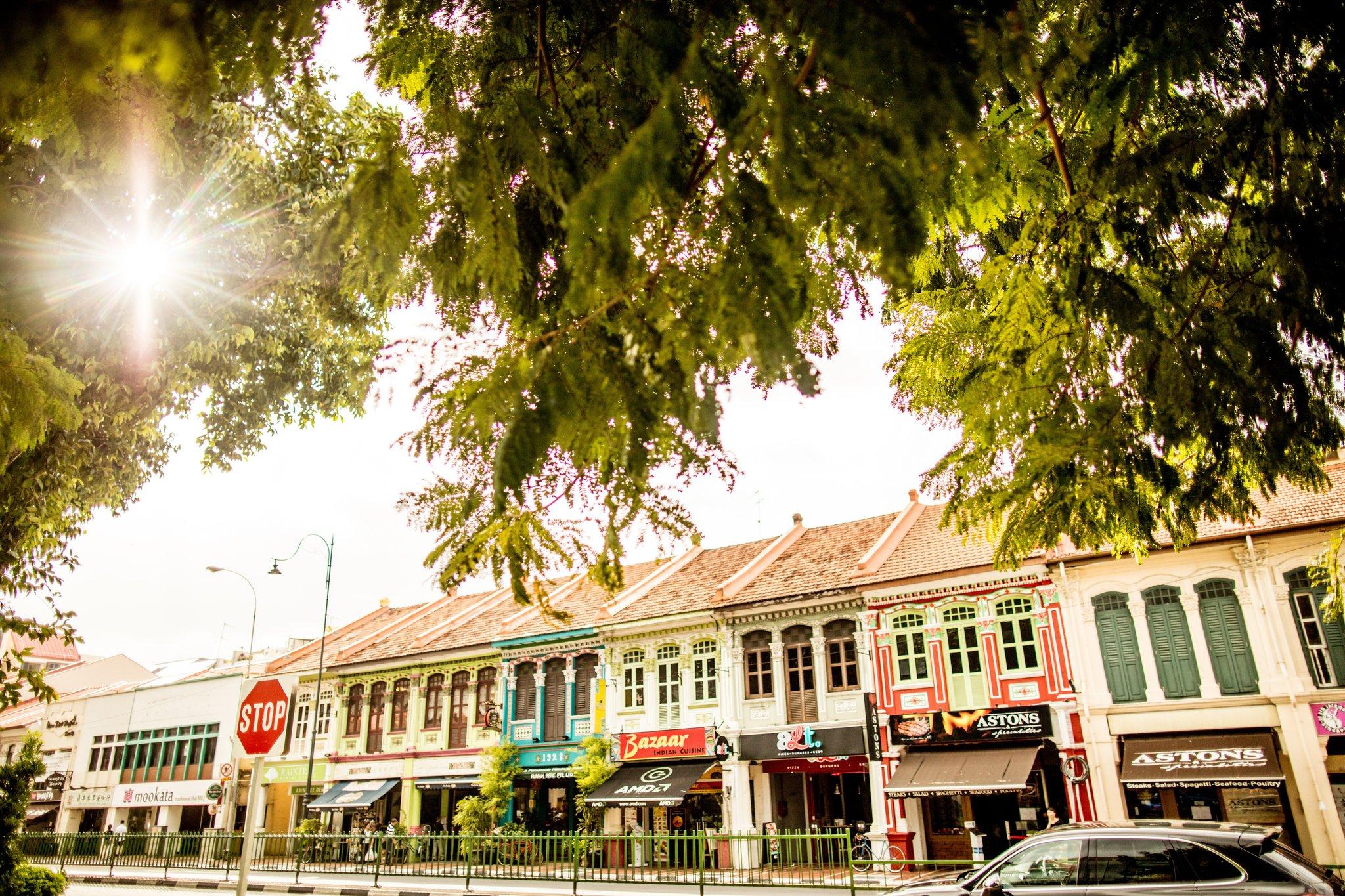 Nơi tham quan gần đây