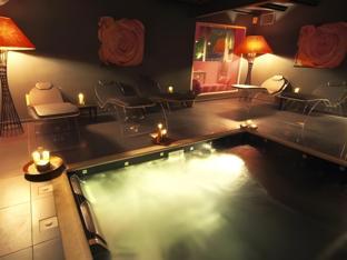 Bồn tắm nước nóng