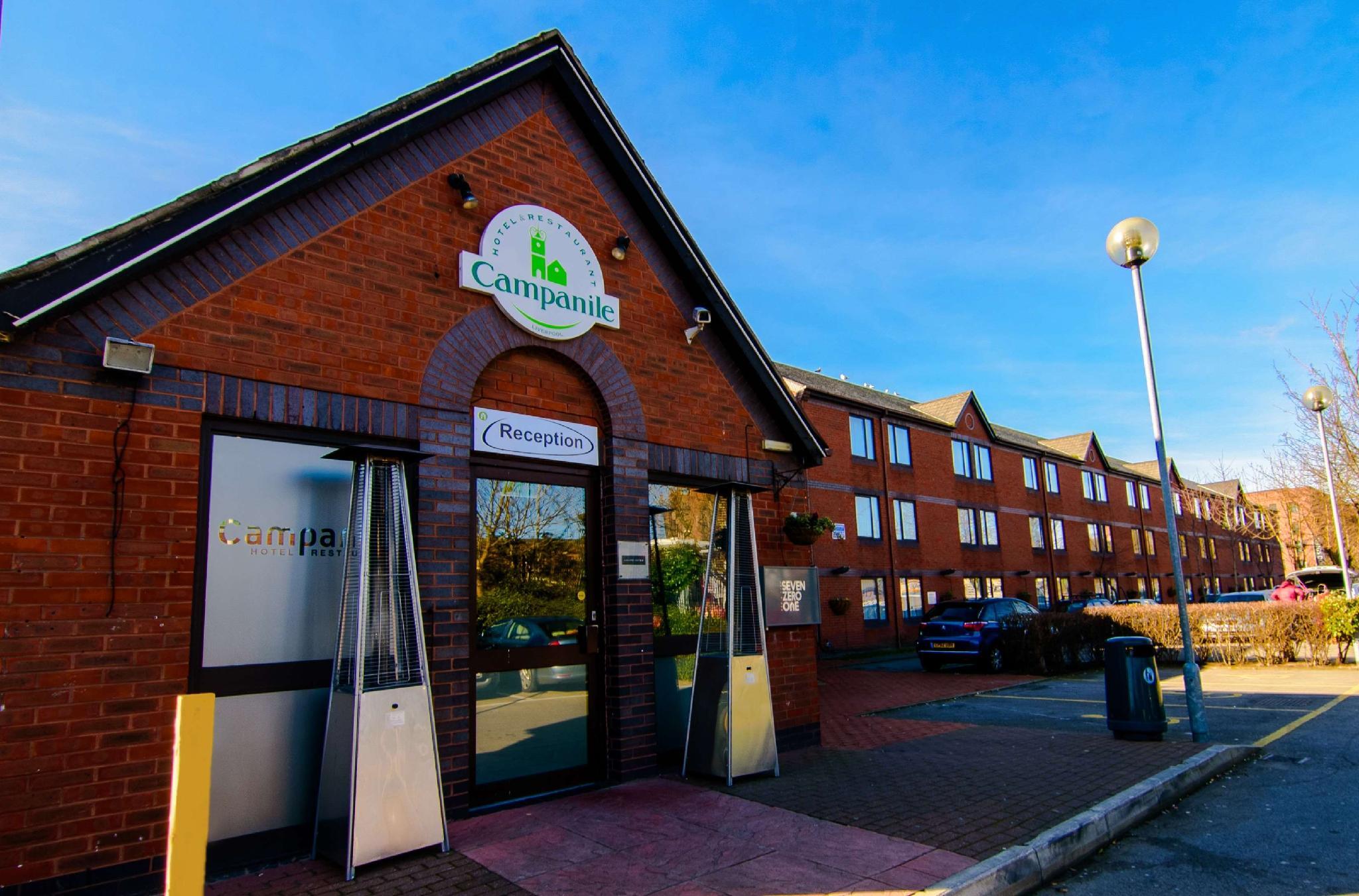 Ngoại cảnh khách sạn