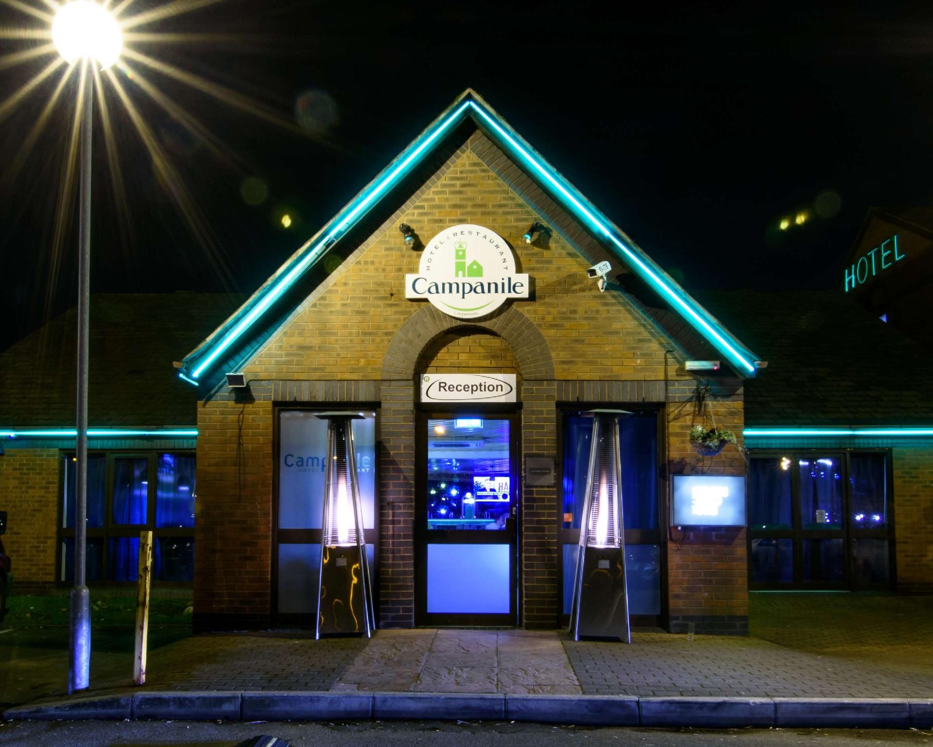 Ngoại cảnh khách sạn