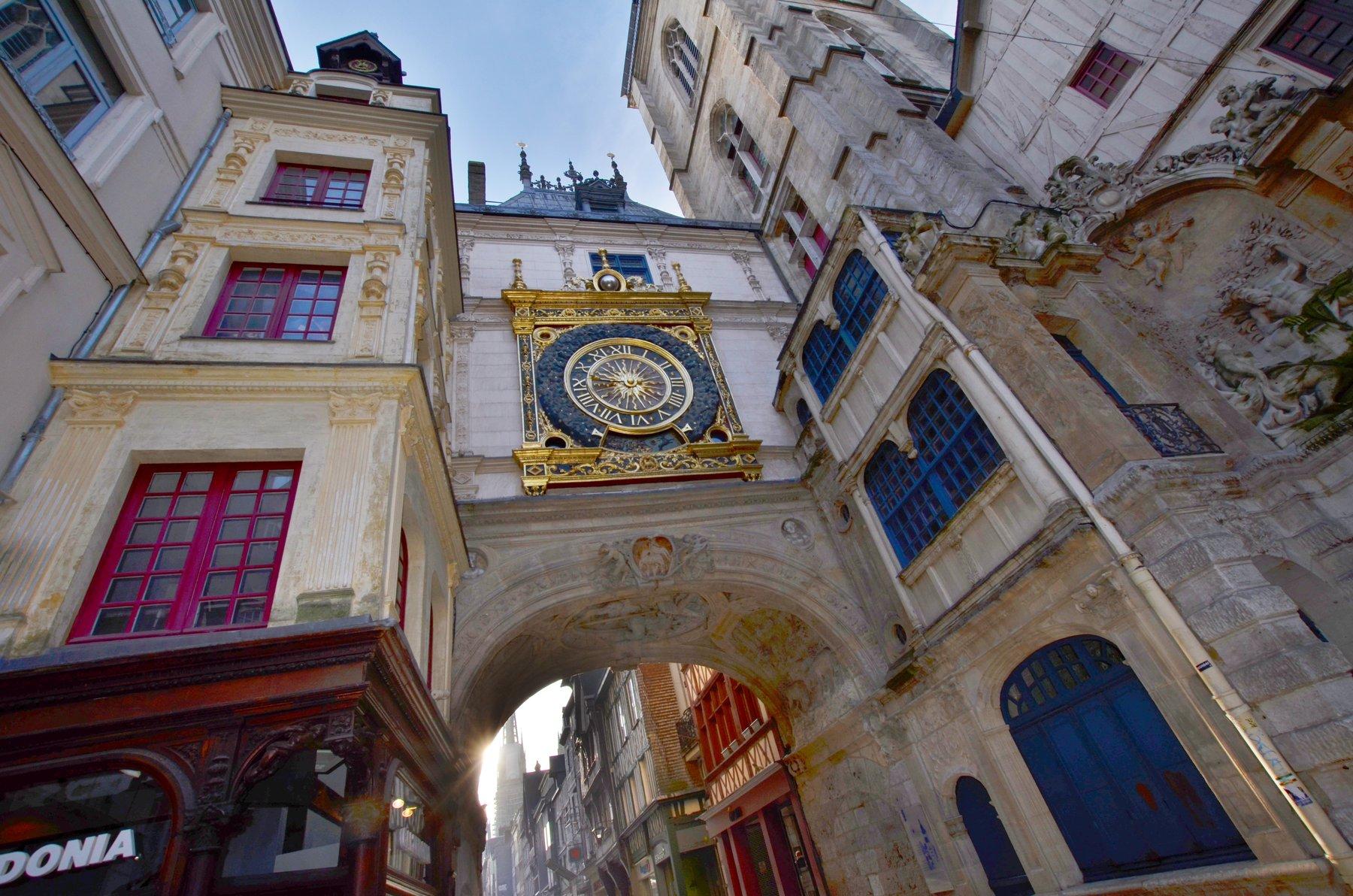 Nơi tham quan gần đây