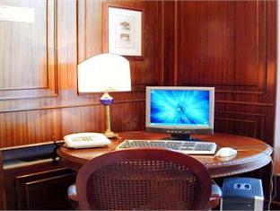 Trung tâm hội nghị