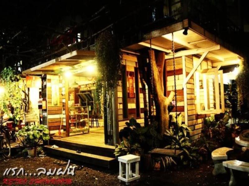 Ngoại cảnh khách sạn