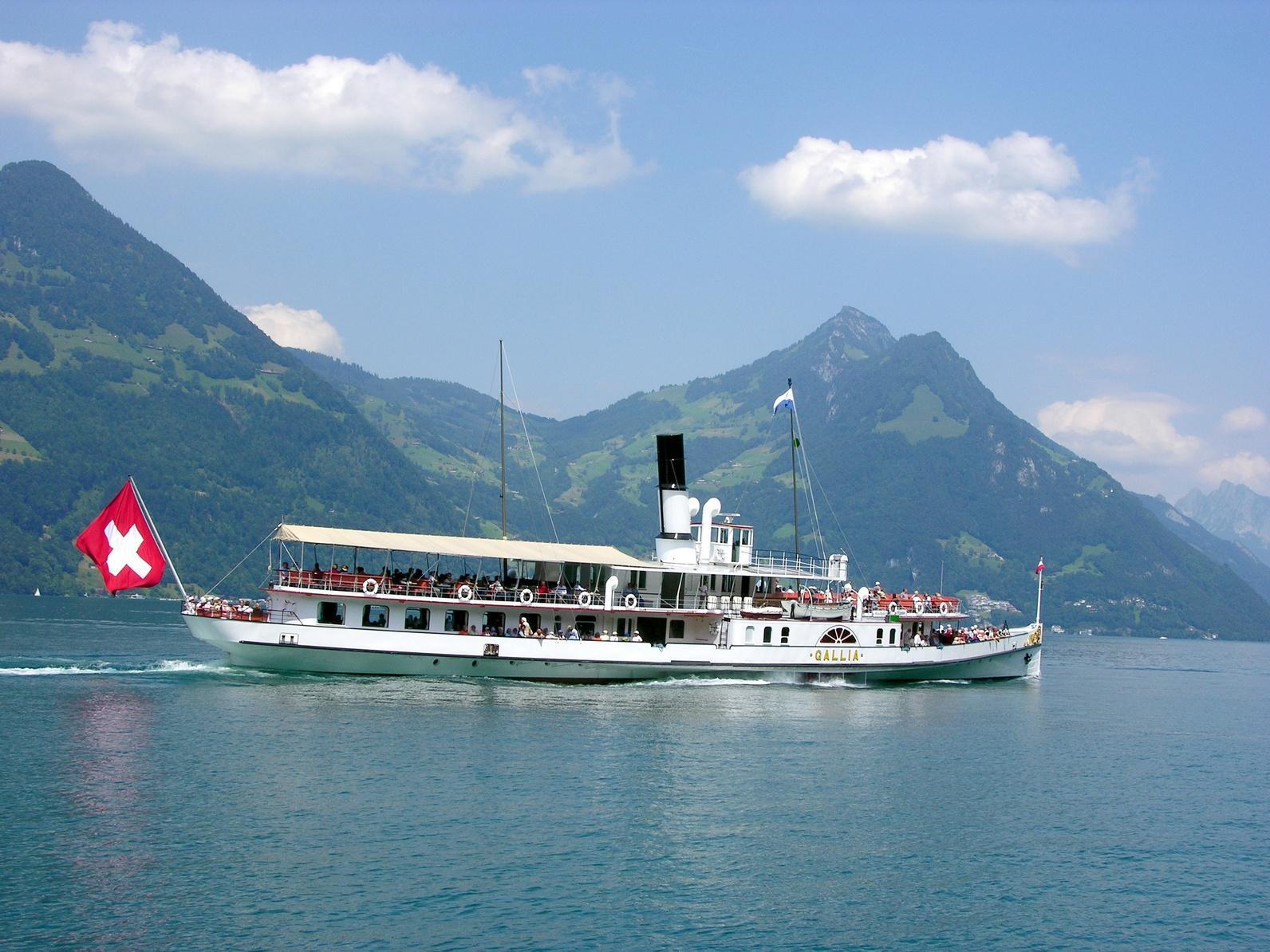 Nơi tham quan gần đây