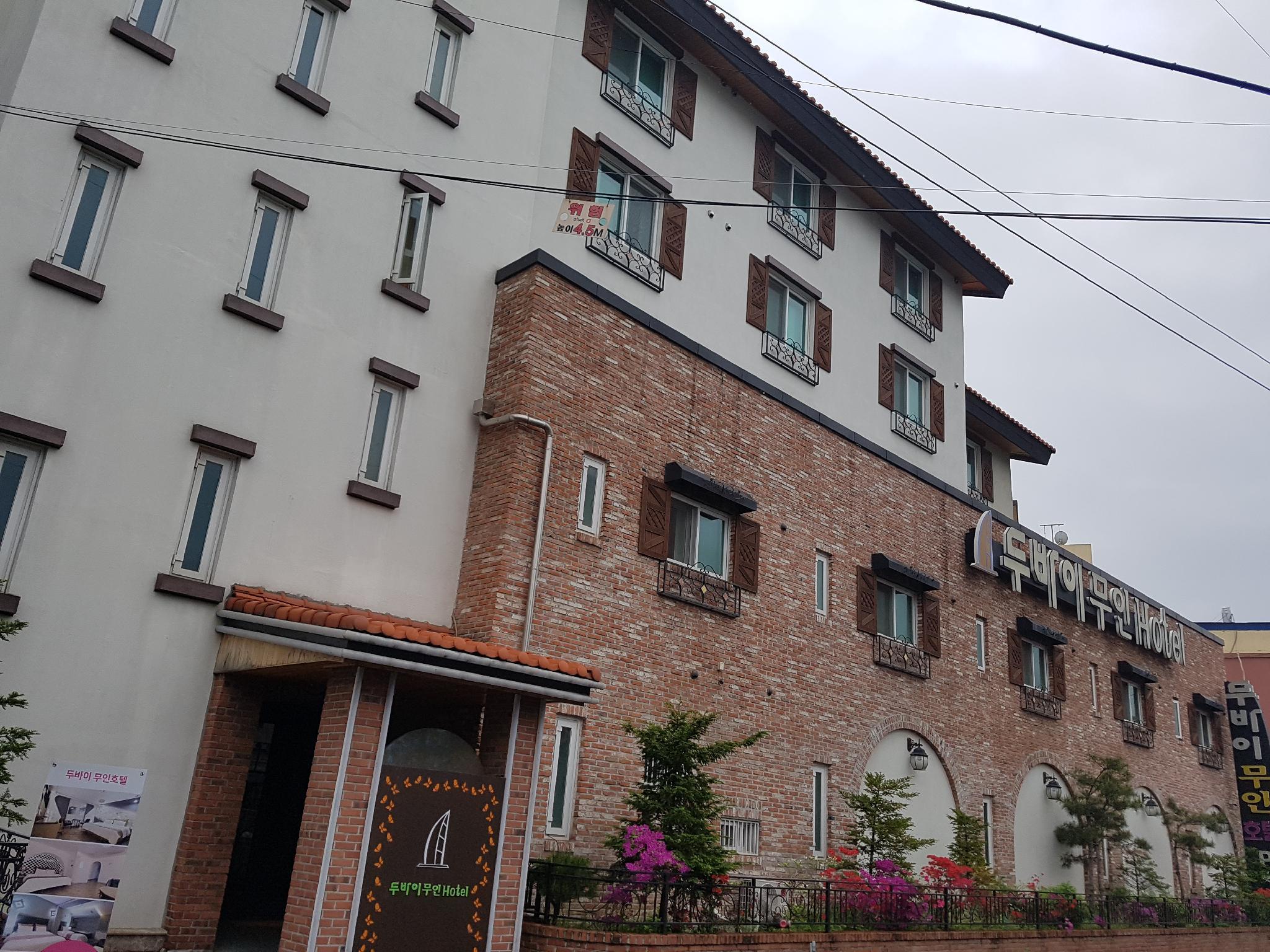 Ngoại cảnh khách sạn