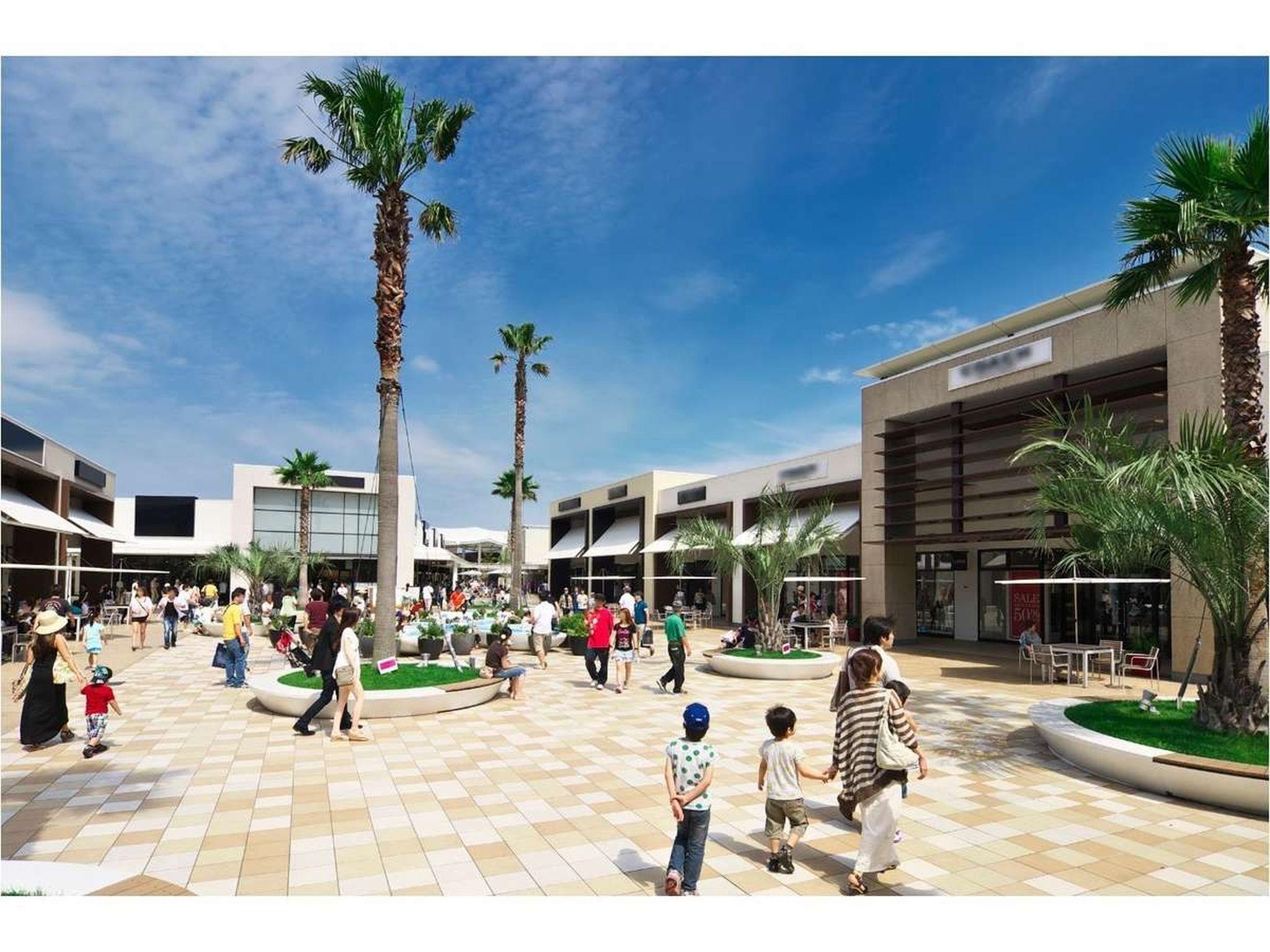 Nơi tham quan gần đây