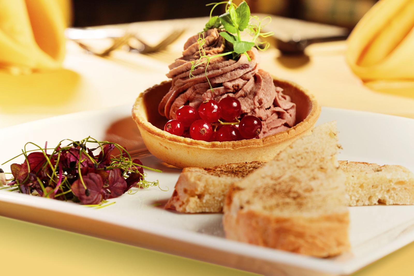 Đồ ăn và thức uống