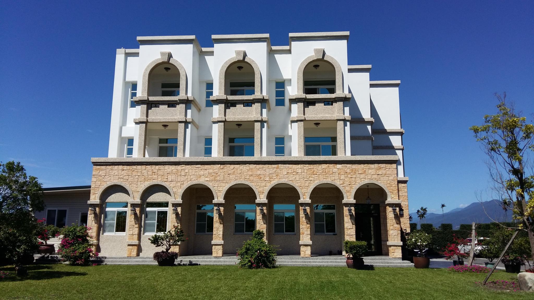 Ngoại cảnh khách sạn