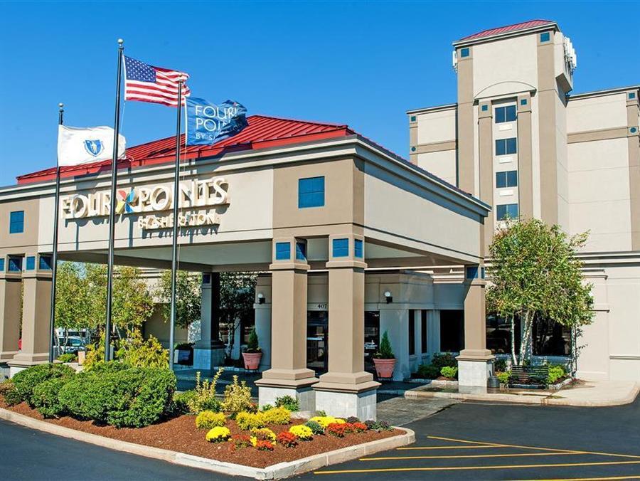 Ngoại cảnh khách sạn