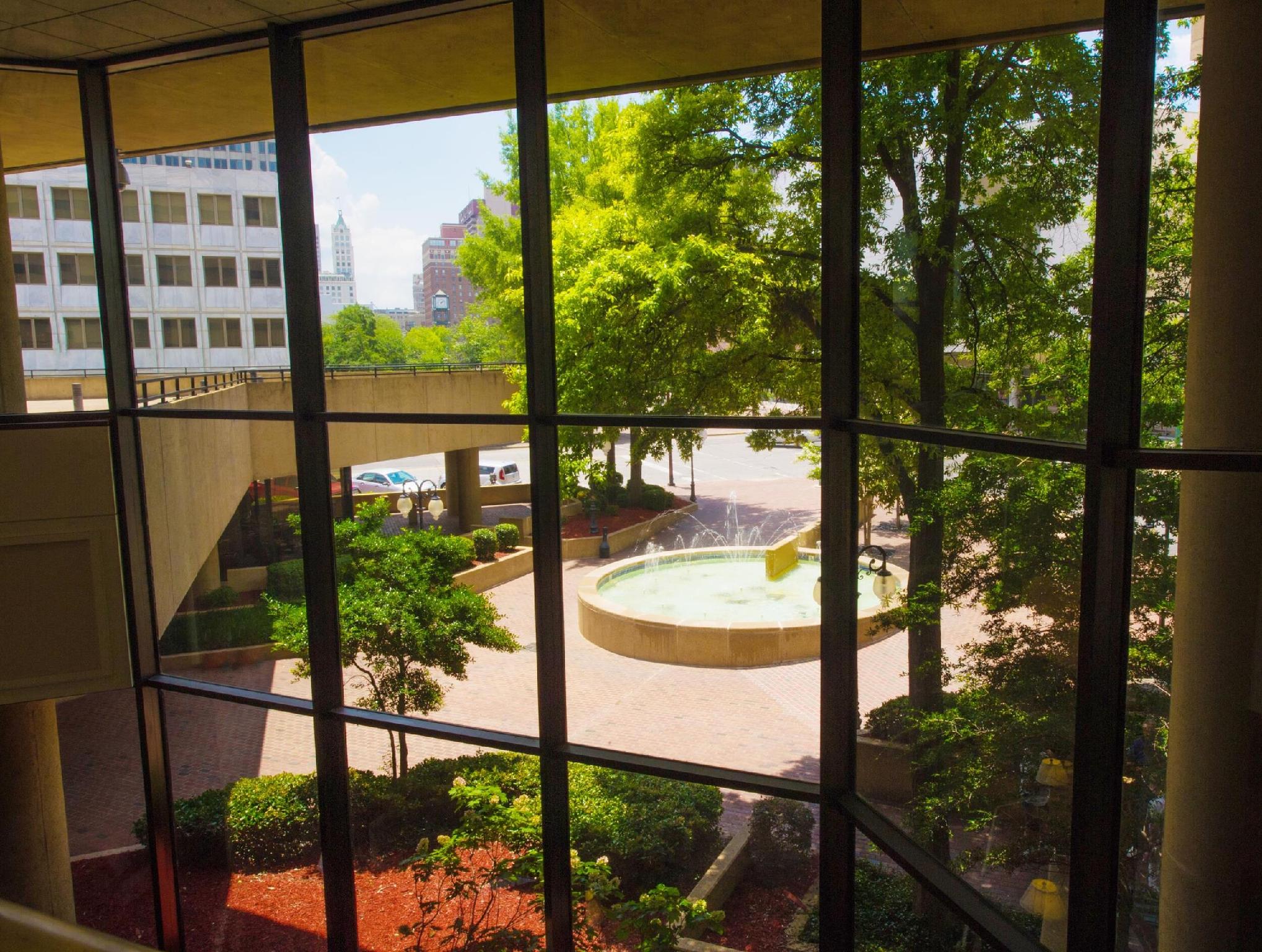 Ngoại cảnh khách sạn