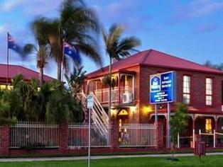 Ngoại cảnh khách sạn