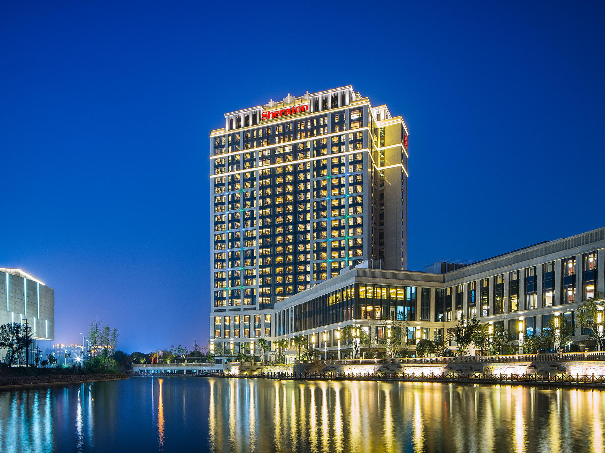 Ngoại cảnh khách sạn