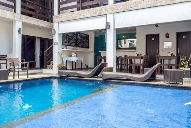 Ngoại cảnh khách sạn