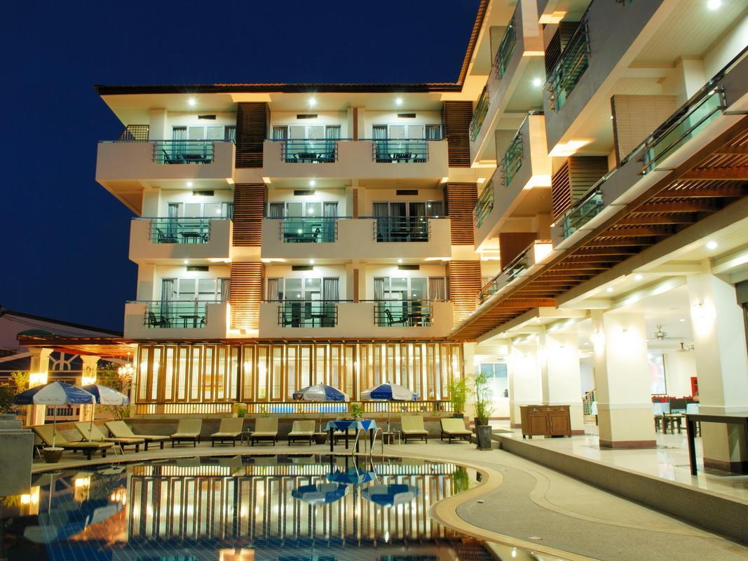 Ngoại cảnh khách sạn