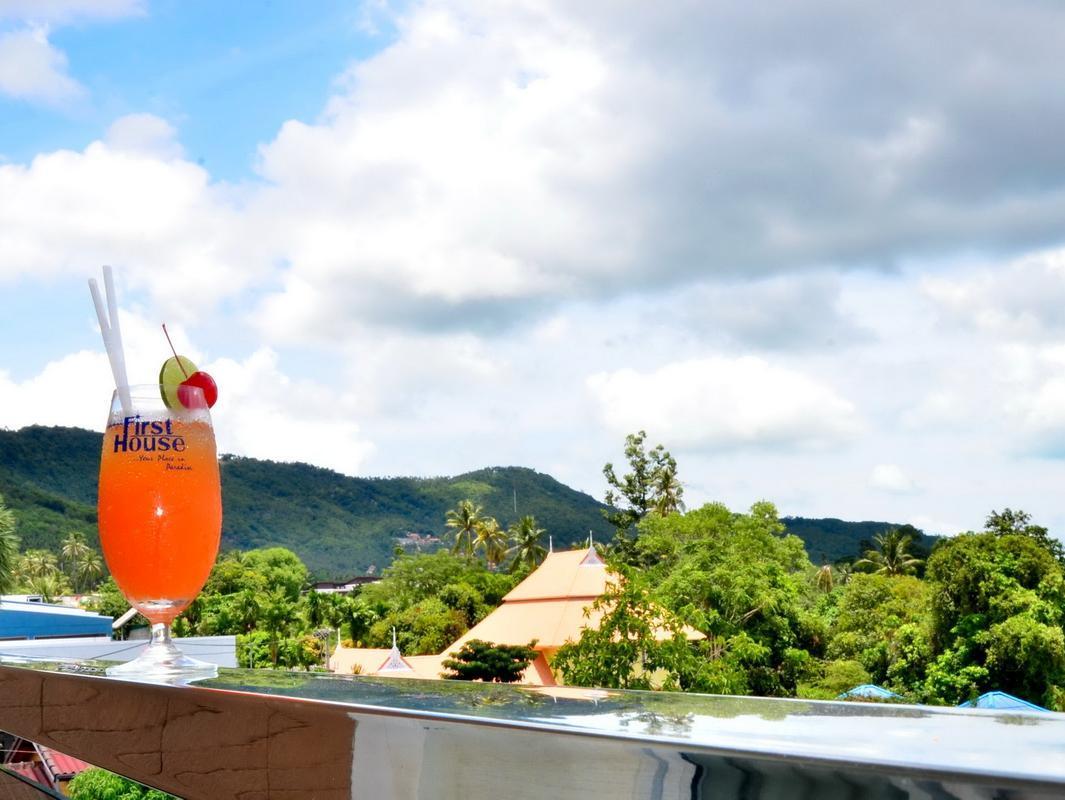 Khu vực xung quanh