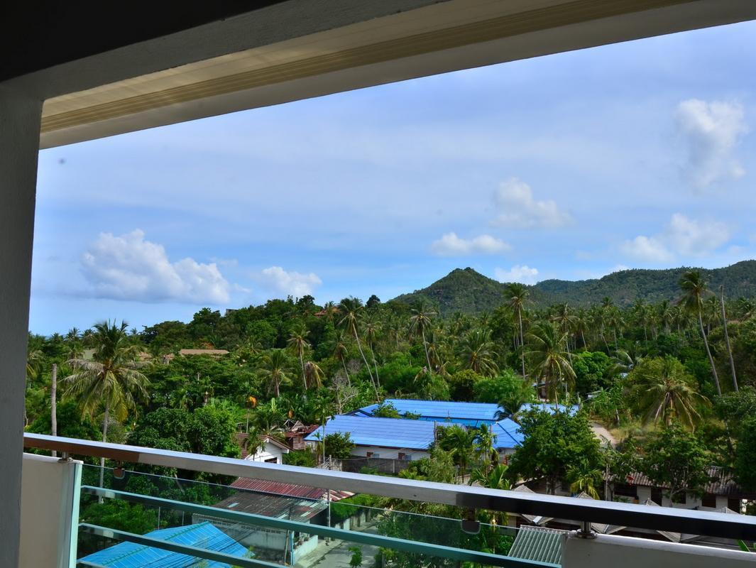 Khu vực xung quanh