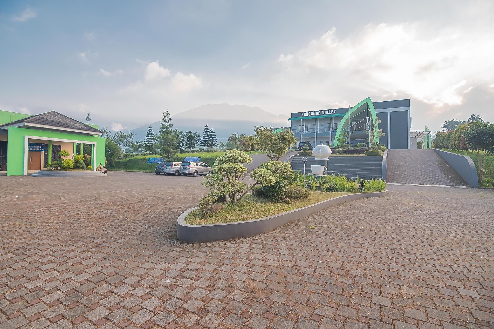 Ngoại cảnh khách sạn