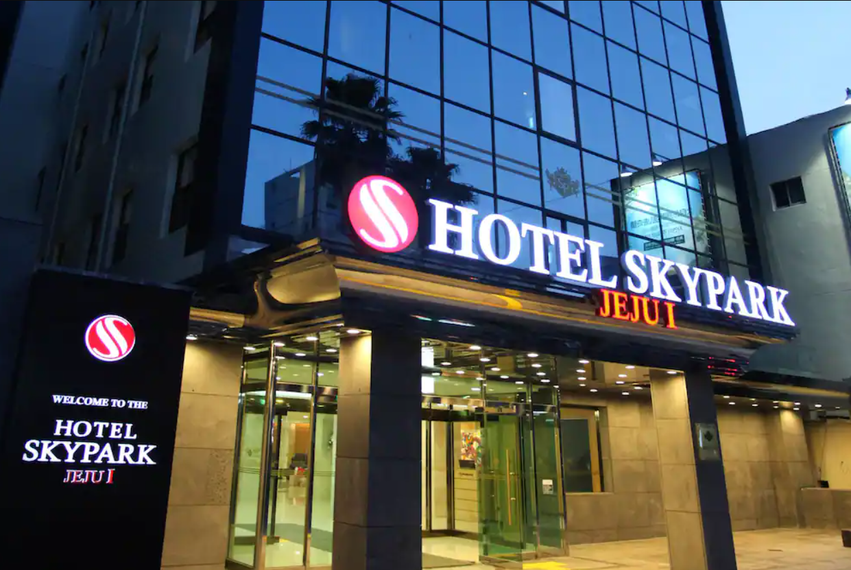 Ngoại cảnh khách sạn