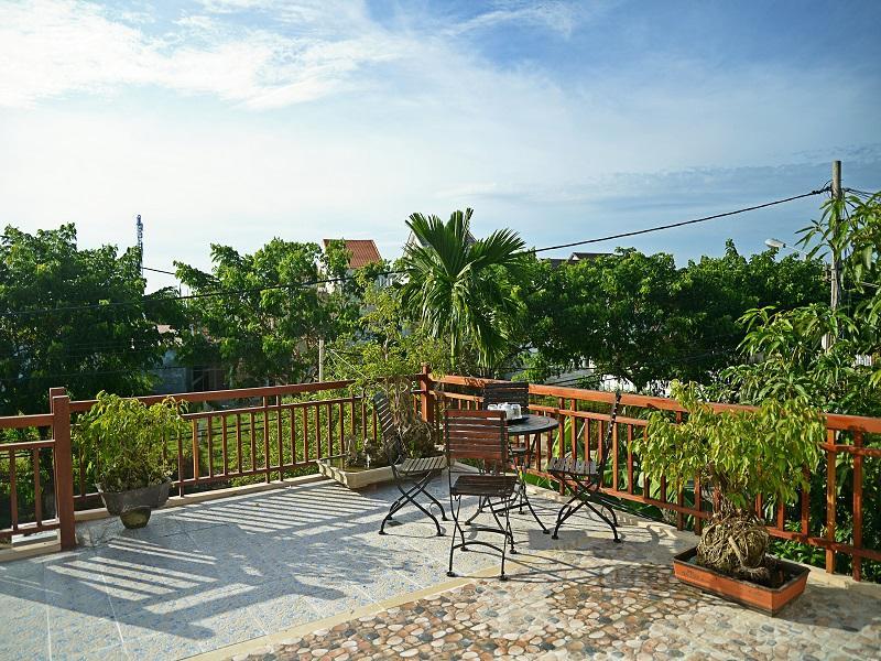 Ngoại cảnh khách sạn